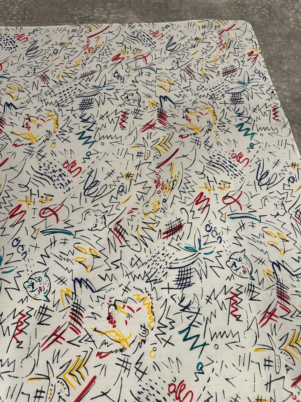 ALBERT NIPON VINTAGE SARONG 4 FEET 9 INCH ON ALL 4 SIDES, A SQUARE COTTON